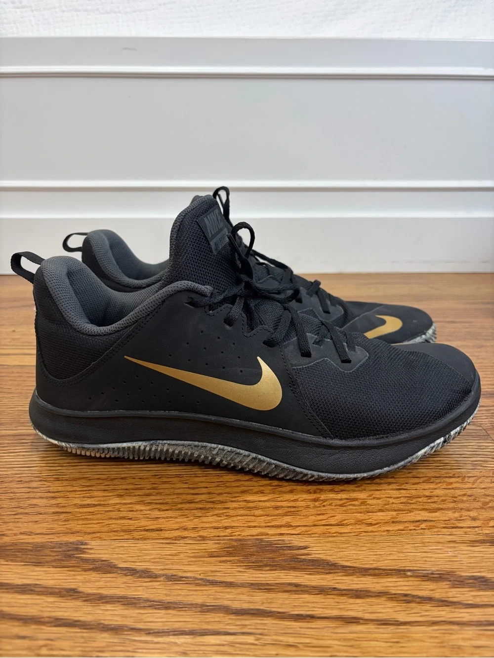 Nike Fly.By Low Black/Gold (13)